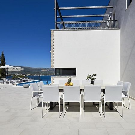 Luxury Villa Cor Mare With Pool Trogir Exterior photo